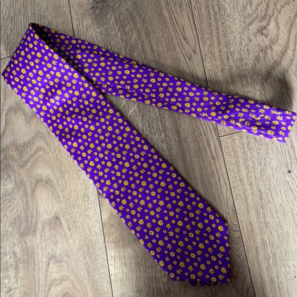 Silk tie